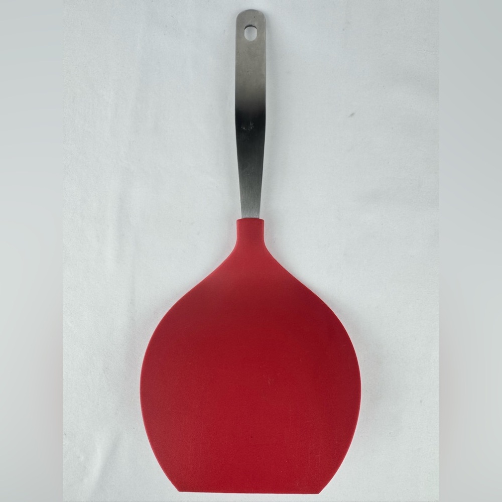 Crate & Barrel Stainless Steel Silicone Omelette and Pancake Turner 11011 6”